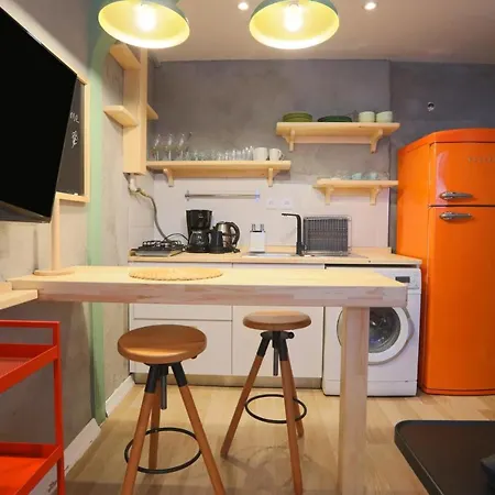 Pleasant Flat Near Taksim Square In Beyoglu Apartament